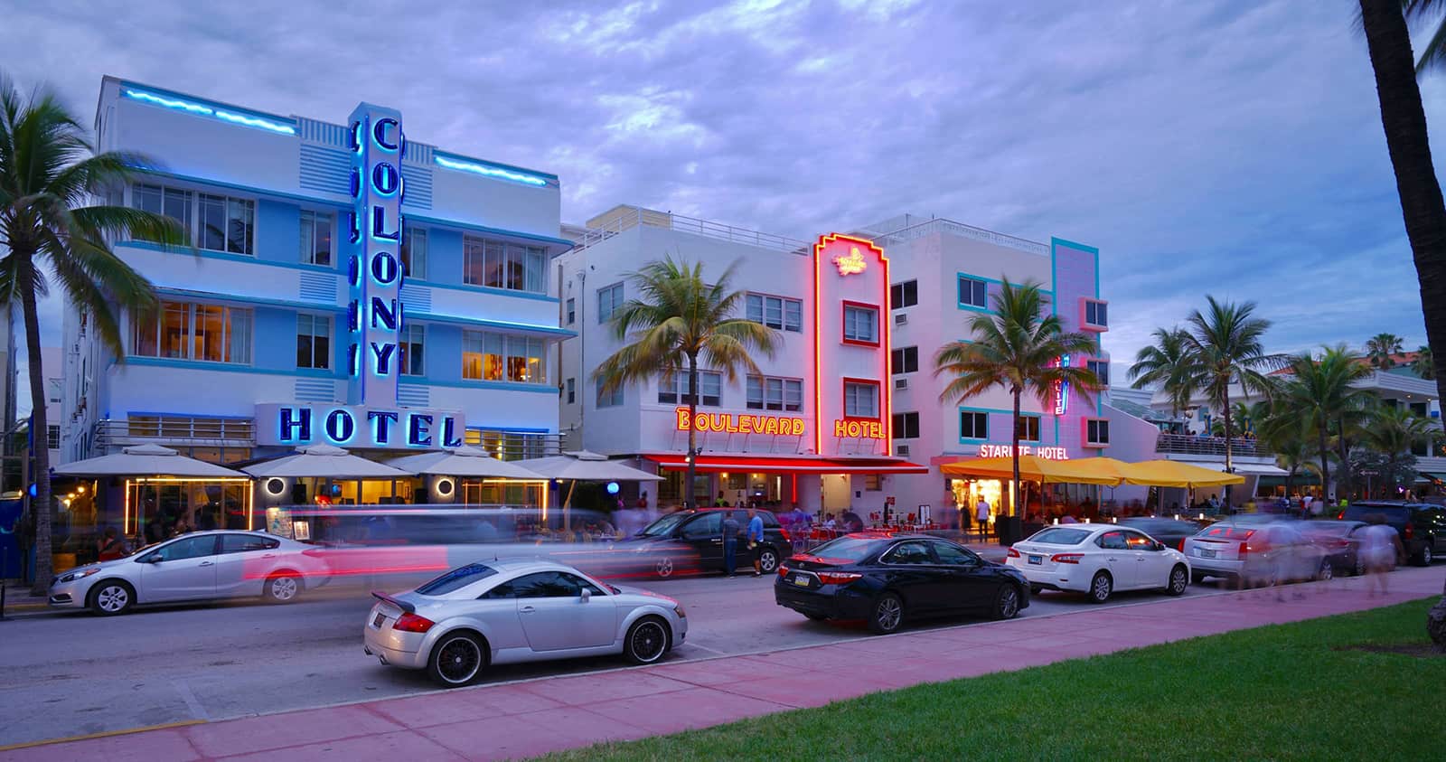 Art Déco en Miami — Colony Hotel en Ocean Drive